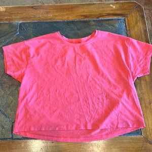 Lululemon Cates tee ripped raspberry color